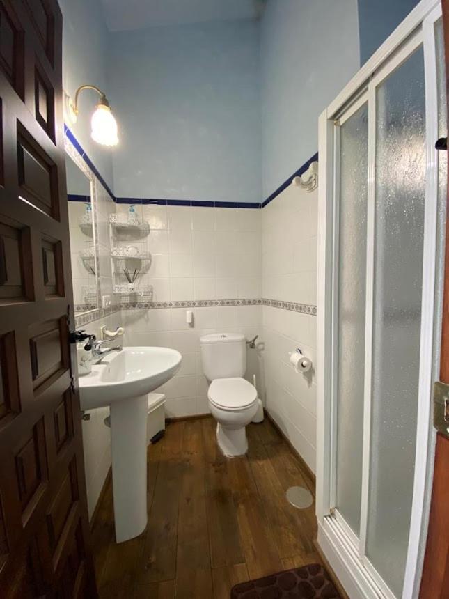 Espaciosa Y Elegante Casa Rural En Los Marines Exterior foto