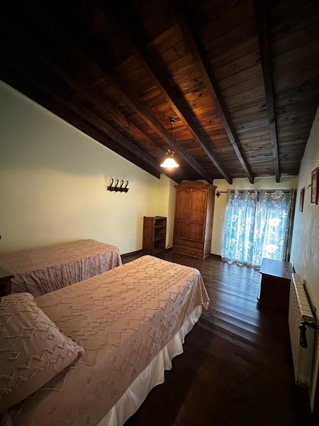 Espaciosa Y Elegante Casa Rural En Los Marines Exterior foto